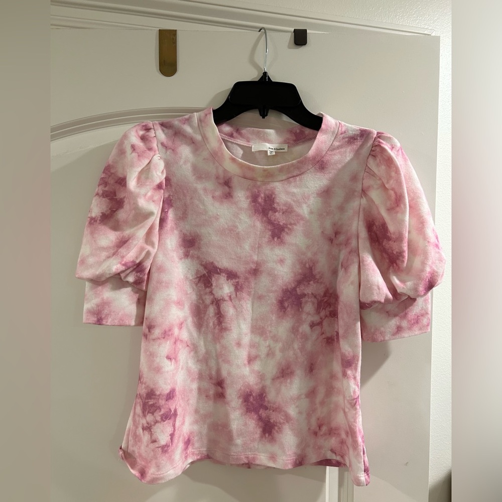 Girls tye dye top size L